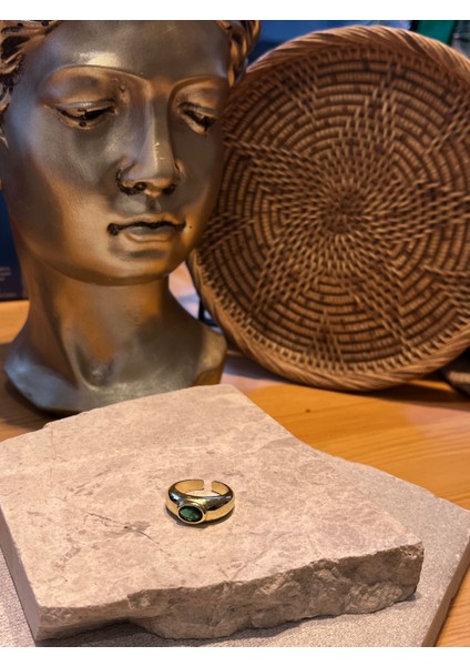 Yeşil Taşlı Yüzük