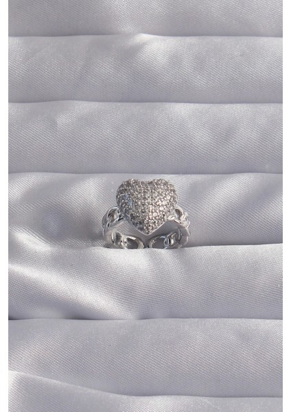 Bfs Pirinç Ayarlamalı Gümüş Renk Zirkon Taşlı Bombeli Kalp Yüzük