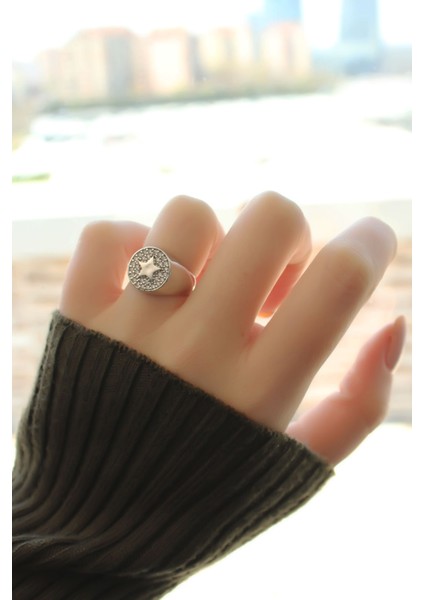 Gümüş Renk Zirkon Taşlı Plaka Yıldız Yüzük - Lisinya fiyatları