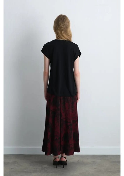 Yuvarlak Yaka Önü Saten Viskon Tshirt - Siyah indirimleri