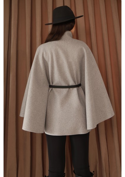 Kadın Gri Kemer Detaylı Pelerin Panço Kaban