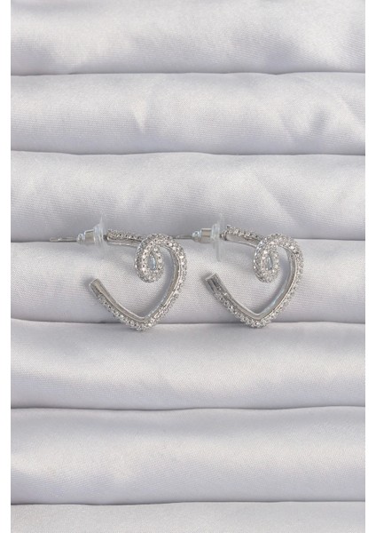 Bfs Pirinç Gümüş Renk Zirkon Taşlı Kıvrımlı Yarım Kalp Küpe