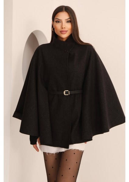 Kadın Siyah Kemer Detaylı Pelerin Panço Kaban