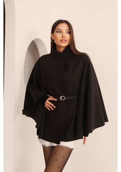 Kadın Siyah Kemer Detaylı Pelerin Panço Kaban modelleri