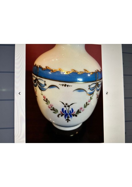 Limoges El Boyama Başucu Sürahisi Vazo 16,5 cm Boyunda Kapağında Ufak Atıklar Mevcut fiyatları