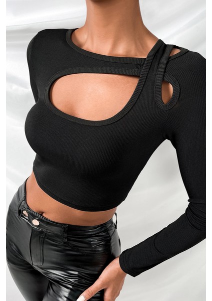 Kadın Siyah Göğüs Dekolteli Çapraz Askılı Uzun Kollu Crop Top Bluz
