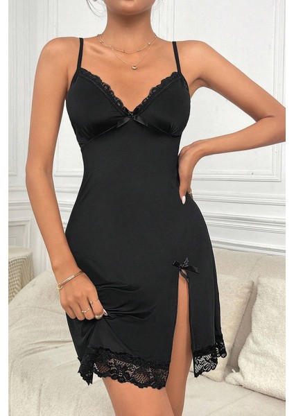 Kadın Siyah Dantelli Fiyonklu ve Yırtmaçlı Şık Gecelik modelleri