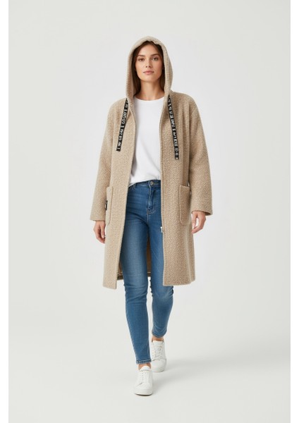 Kadın Üstten Cepli Kapüşonlu Önü Fermuarlı Kaşe Hırka modelleri