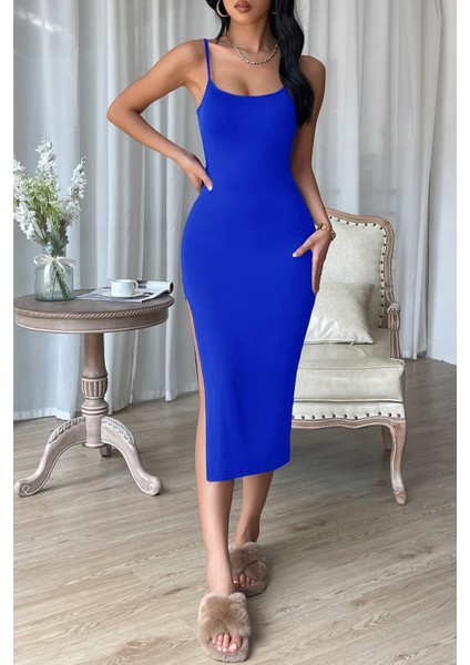 Kadın Mavi Yırtmaçlı Diz Altı Vücüdu Saran Gecelik