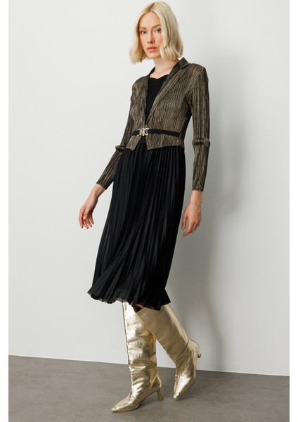 Kadın Eteği Piliseli Kalp Yaka Elbise 4913 Siyah fiyatları