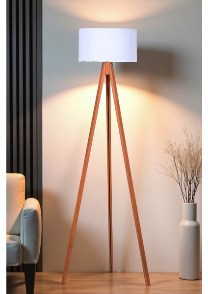 Ahşap Gövdeli Kiremit Ayak Lambader Beyaz Başlık