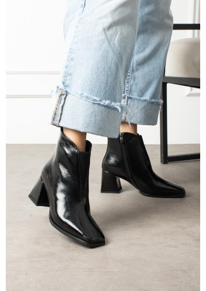 Rayt Kadın Bot Kalın Topuklu Fermuarlı Kırışık Siyah Rugan fiyatları