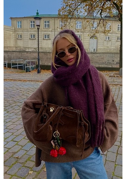 Kadın Kışlık Yumuşak Dokulu Puffy Atkı Şal – Kalın Peluş, Desenli, Saçaklı Oversize Model