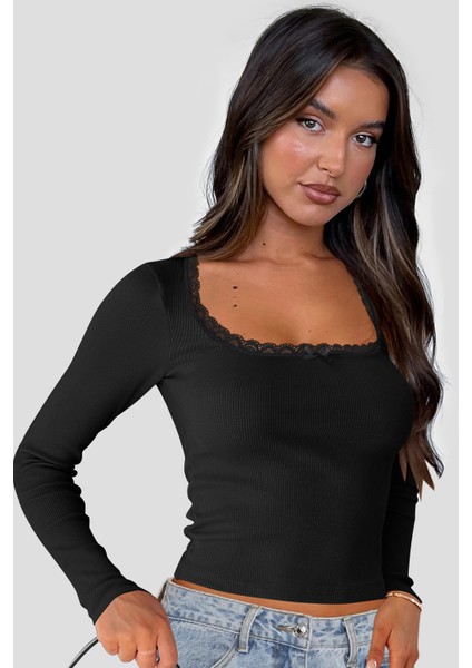 Kadın Siyah Kare Yaka Dantelli Uzun Kollu Crop Top Bluz