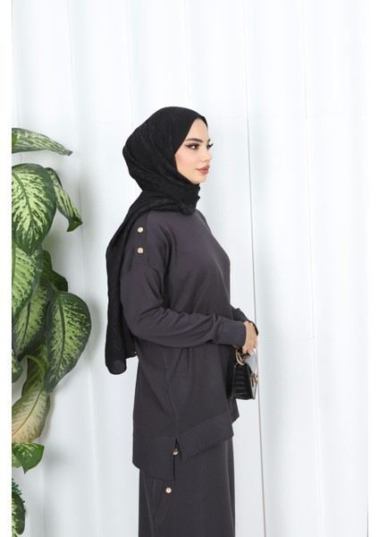 Düğmeli Merserize Etekli Takım fırsatları