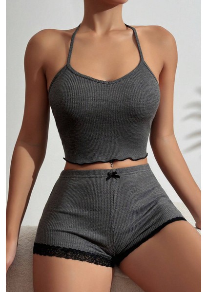 Kadın Gri Kaşkorse Sırt ve Bacak Kısmı Dantel Detaylı Şortlu Gecelik Takım