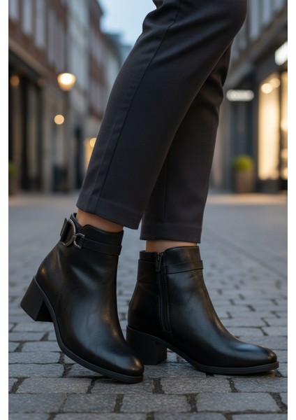 Siyah Cilt Fermuarlı Kaymaz Polarlı Kadın Topuklu Bot 417637 Z modelleri