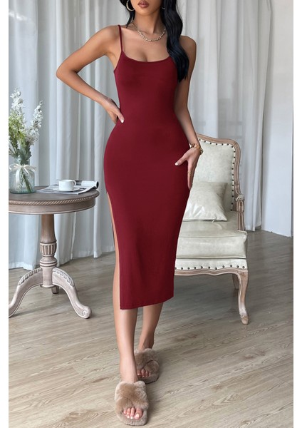 Kadın Bordo Yırtmaçlı Diz Altı Vücüdu Saran Gecelik