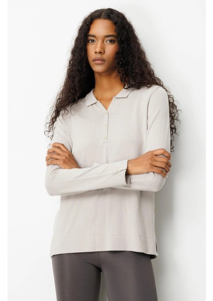 Kadın Polo Yaka Yakası ve Kolu Düğmeli Bluz 25391 Vizon