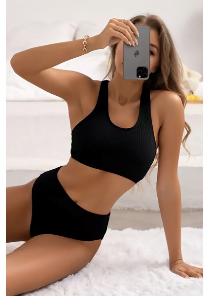Kadın Siyah Çapraz Sırt Detaylı Iç Çamaşır Takımı