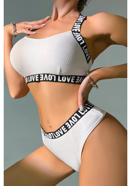 Kadın Beyaz Çapraz Sırt ve Love Yazı Detaylı Iç Çamaşır Takımı indirimleri