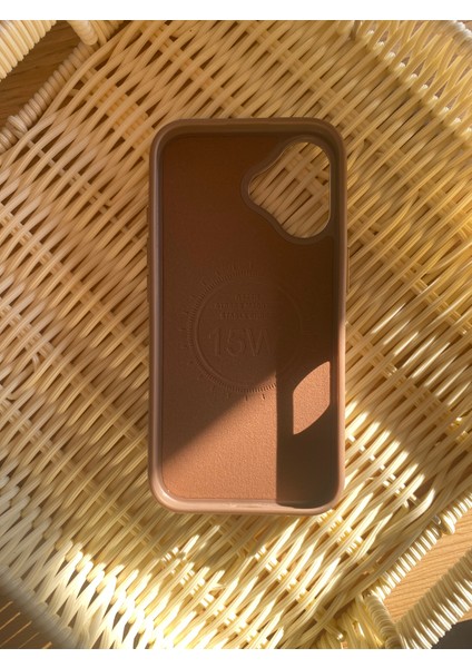 Apple Iphone 16 Uyumlu Esnek Silikon Ultra Ince Kılıf fırsatları