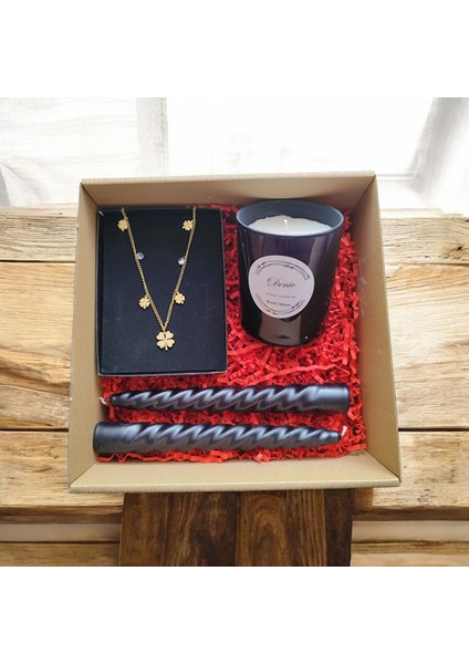 Hediye Seti-Kokulu Siyah Bardak Mum-Yonca Kolye+Burgulu Mum fırsatları