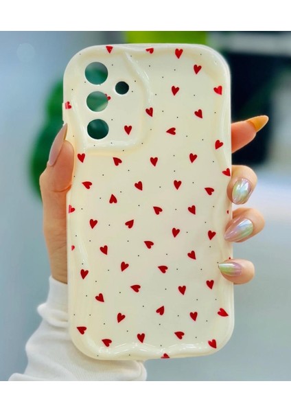 Samsung Galaxy A26 Kılıf Kamera Korumalı Şeffaf Dalga Kenarlı Kırmızı Kalp Diyonk Desenli Yumuşak Silikon Kapak fiyatları