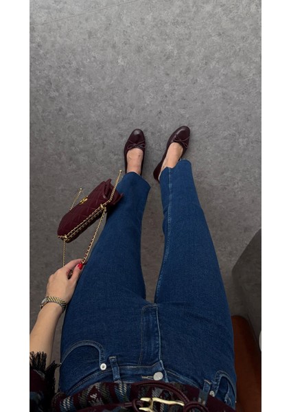 Likralı Kesik Paça Koyu Jean fırsatları