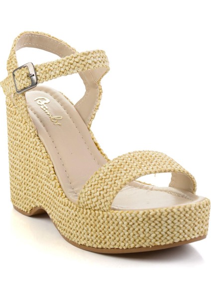 Bej Kadın Dolgu Topuklu Ayakkabı K05688950228 fiyatları