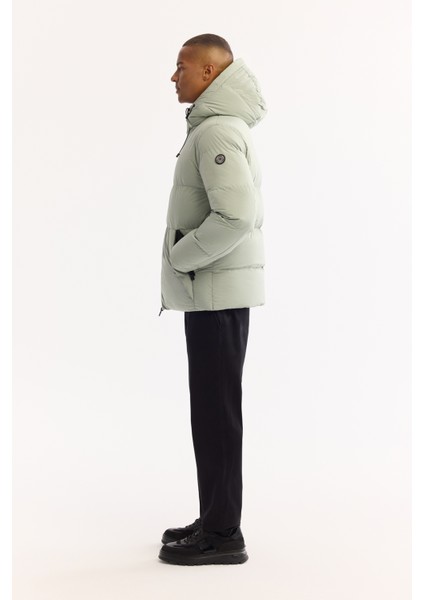 Erkek Nil Yeşili Kapüşonlu Su Itici Rüzgar Geçirmez -5 Dereceye Dayanıklı Şişme Comfort Fit Mont B006046 modelleri