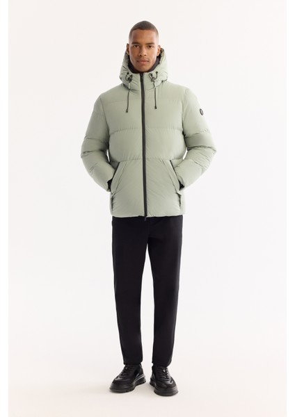 Erkek Nil Yeşili Kapüşonlu Su Itici Rüzgar Geçirmez -5 Dereceye Dayanıklı Şişme Comfort Fit Mont B006046