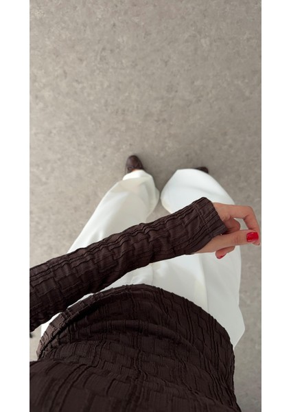 Kendinden Desenli Kahve Bluz fırsatları