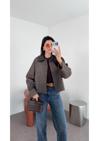 Deri Yakalı Kahve Ceket