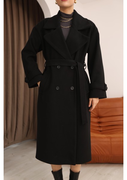 Kadın Siyah Kruvaze Oversize Kuşaklı Uzun Kaşe Kaban modelleri