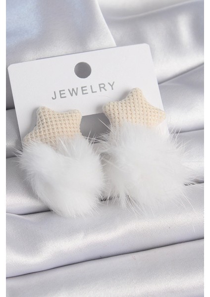 Bfs Beyaz Renk Tüylü Yıldız Ponpon Model Kadın Küpe