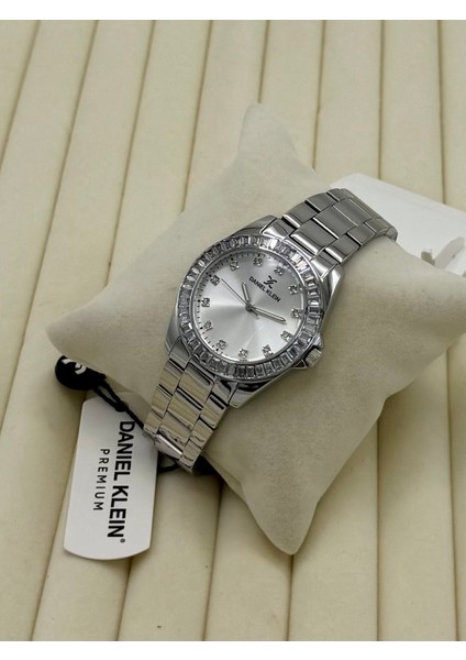 Yeni Yıl Orijinal Kadın Kol Saati 2 Yıl Garantili Çelik Kolye ve Bileklik Seti DKHB17 fiyatları