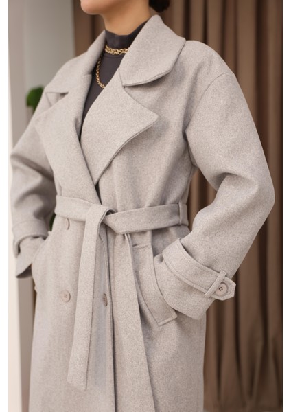 Kadın Gri Kruvaze Oversize Kuşaklı Uzun Kaşe Kaban indirimleri