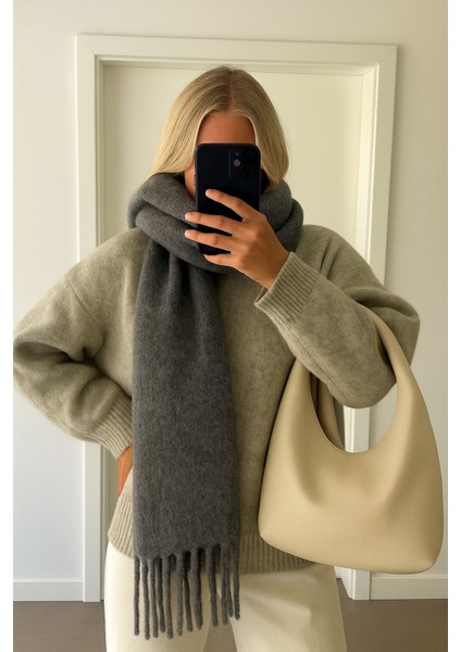 Gri Düz Yumuşak Dokulu Puffy Atkı Şal