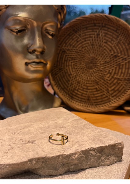 Taşlı Kutu Ince Yüzük