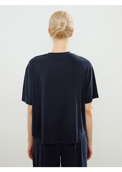 Yeni Sezon Bisiklet Yaka Modal Karışımlı Kadın Tişört fırsatları