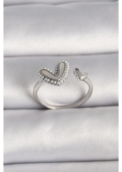 Bfs Pirinç Gümüş Renk Beyaz Mineli Inci Detaylı Kalp Model Ayarlanabilir Yüzük