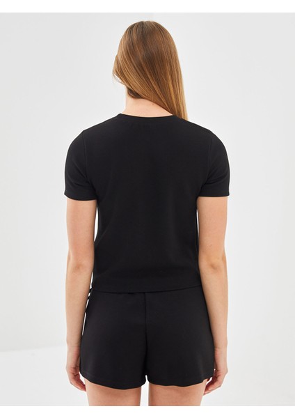 Yeni Sezon Dik Yaka Kadın Tişört fırsatları