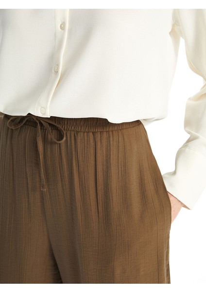 Yeni Sezon Beli Lastikli Rahat Kalıp Kadın Pantolon modelleri