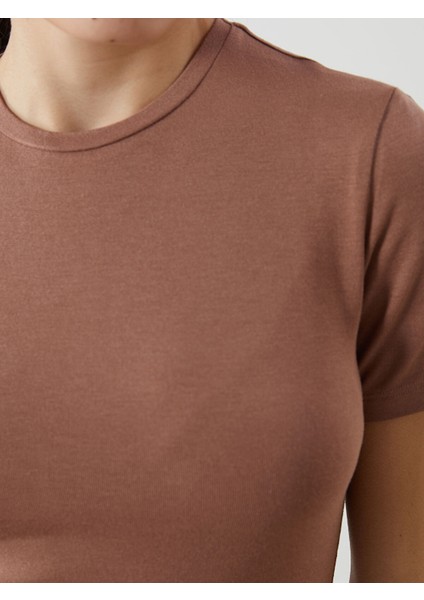 Yeni Sezon Bisiklet Yaka Kadın Tişört modelleri