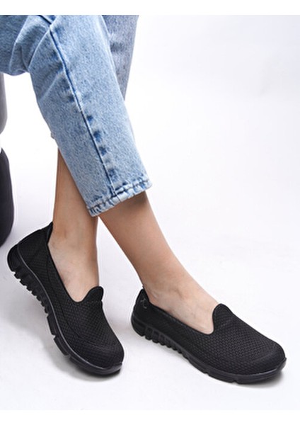 Kadın Sneaker Düz Tabanlı Koku Yapmayan Ortapedik Siyah Ayakkabı