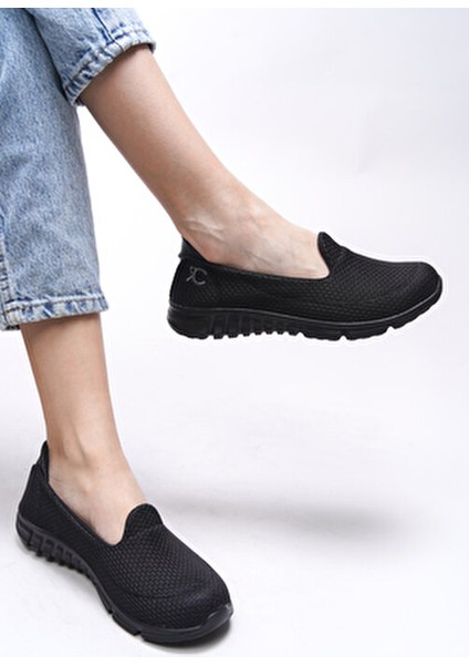 Kadın Sneaker Düz Tabanlı Koku Yapmayan Ortapedik Siyah Ayakkabı