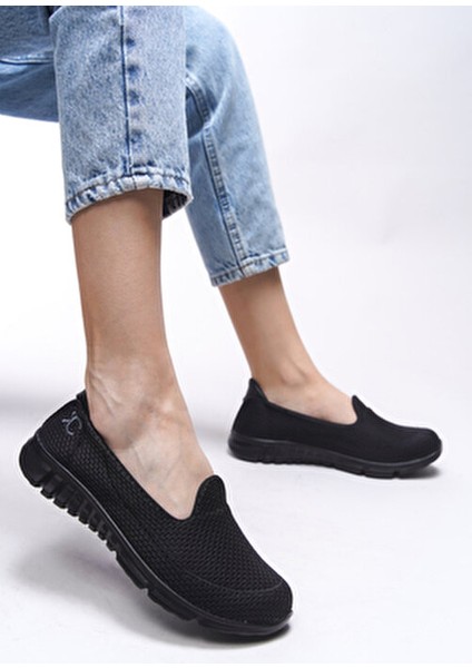 Kadın Sneaker Düz Tabanlı Koku Yapmayan Ortapedik Siyah Ayakkabı