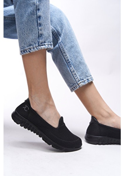 Kadın Sneaker Düz Tabanlı Koku Yapmayan Ortapedik Siyah Ayakkabı