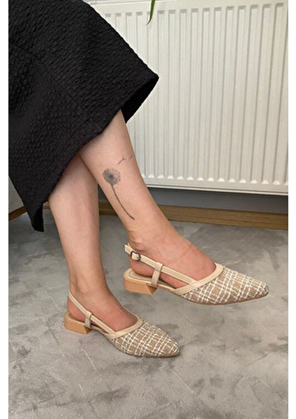 Kadın Günlük Babet Suni Deri Bej Renk Taşlı Tasarım 3 cm Düz Topuk